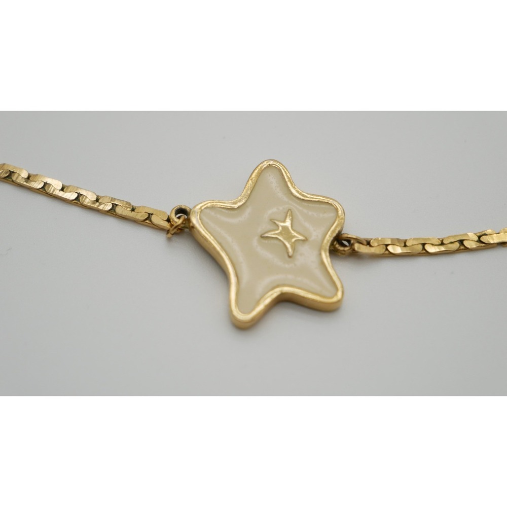 Vintage Givenchy 1980 Gold Tone Cream Enamel Star Pendant Necklace 4G Clasp - Picture 4 of 4